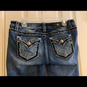 Miss Me Mid Rise Capri Size 30